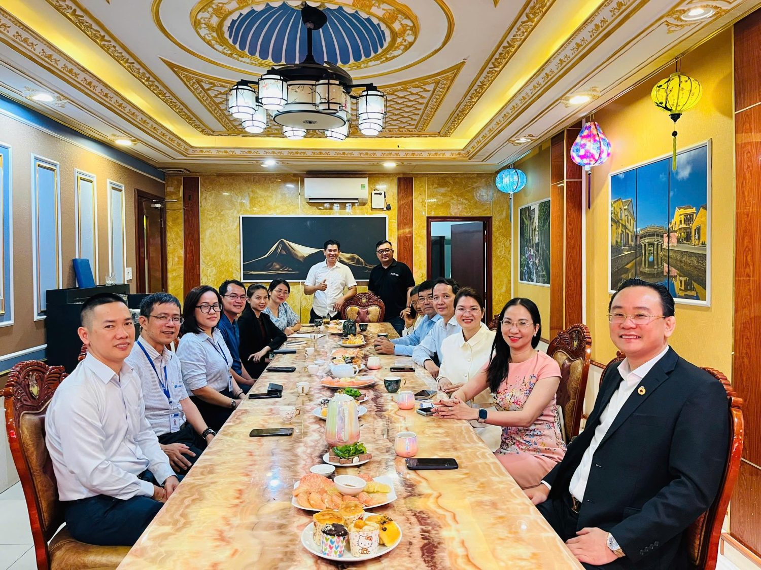 Họp mặt đầu năm