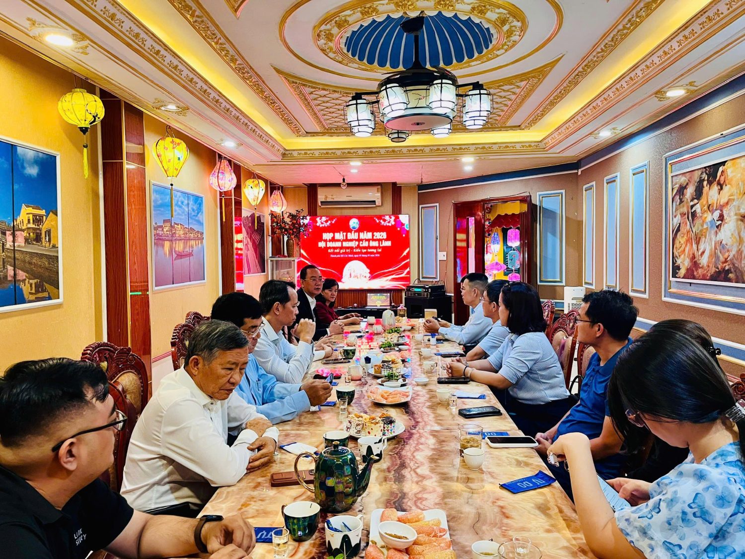 Quang cảnh buổi họp mặt đầu năm 2026 của Hội Doanh nghiệp Cầu Ông Lãnh