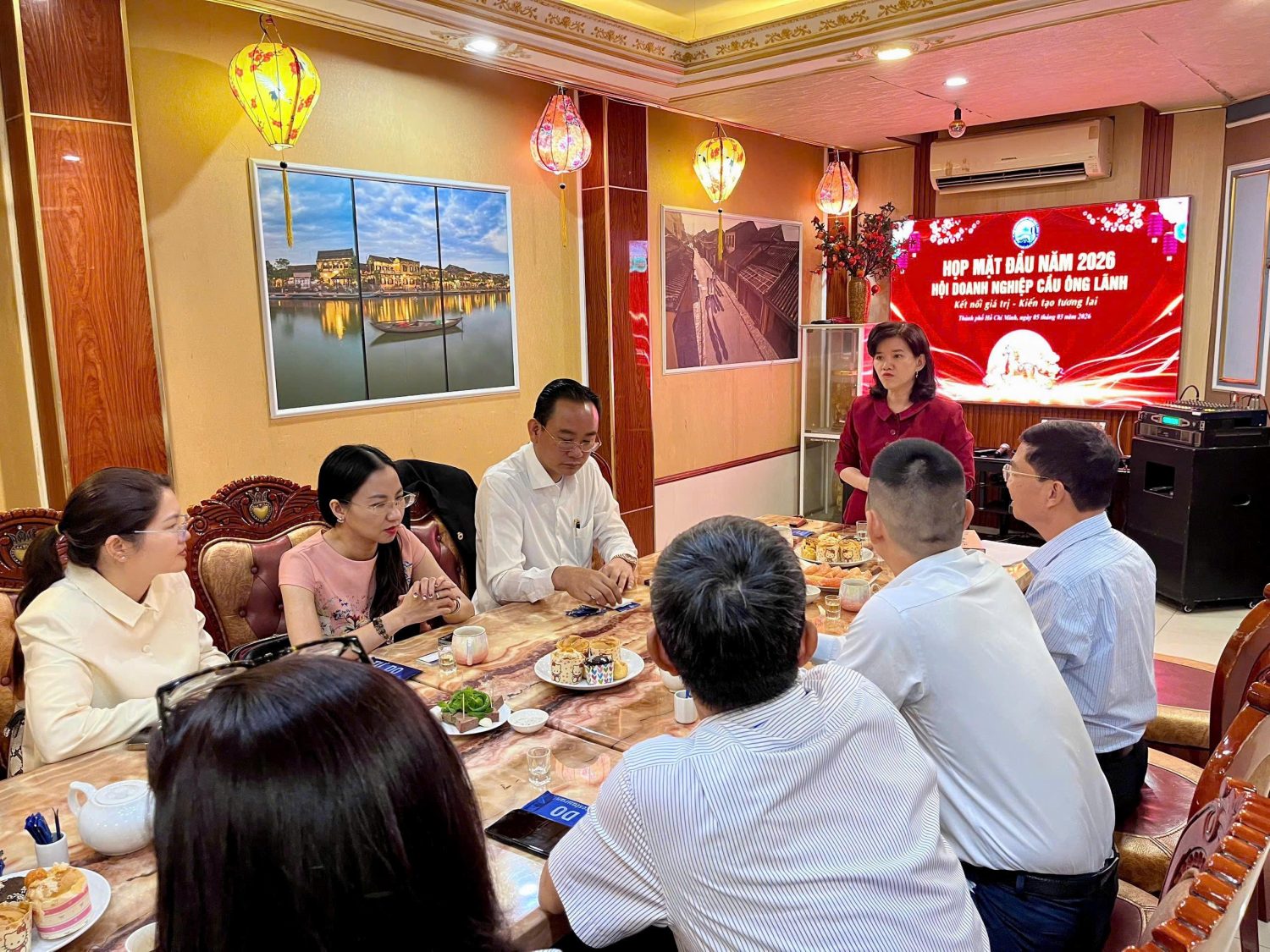 Họp mặt đầu năm